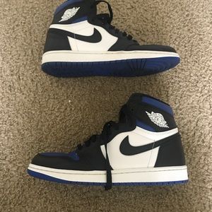 Air Jordan 1 royal toes